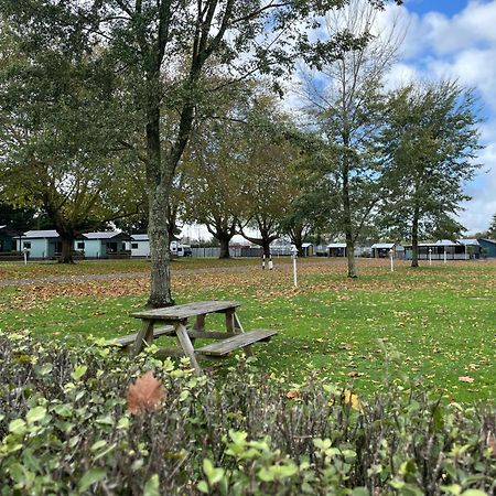 Cambridge Top 10 Holiday Park Экстерьер фото