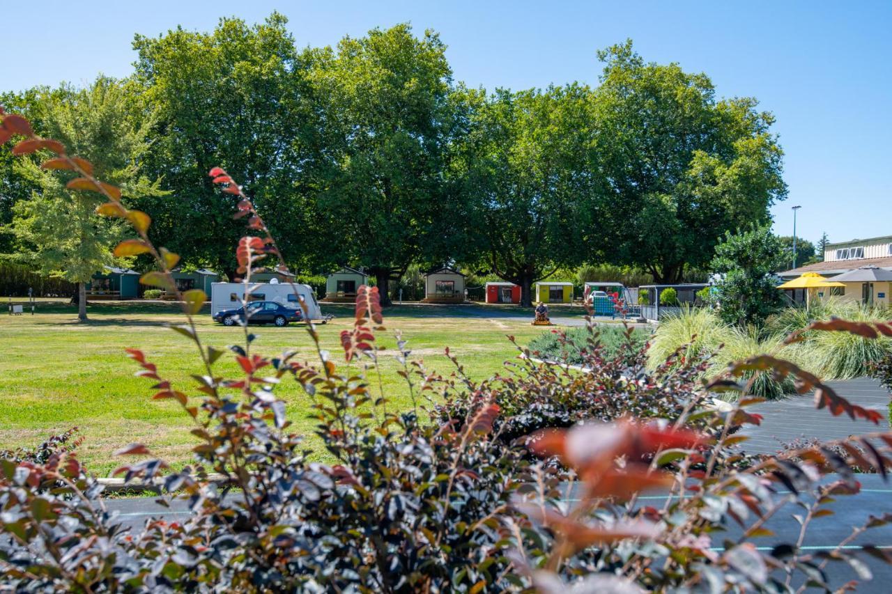 Cambridge Top 10 Holiday Park Экстерьер фото