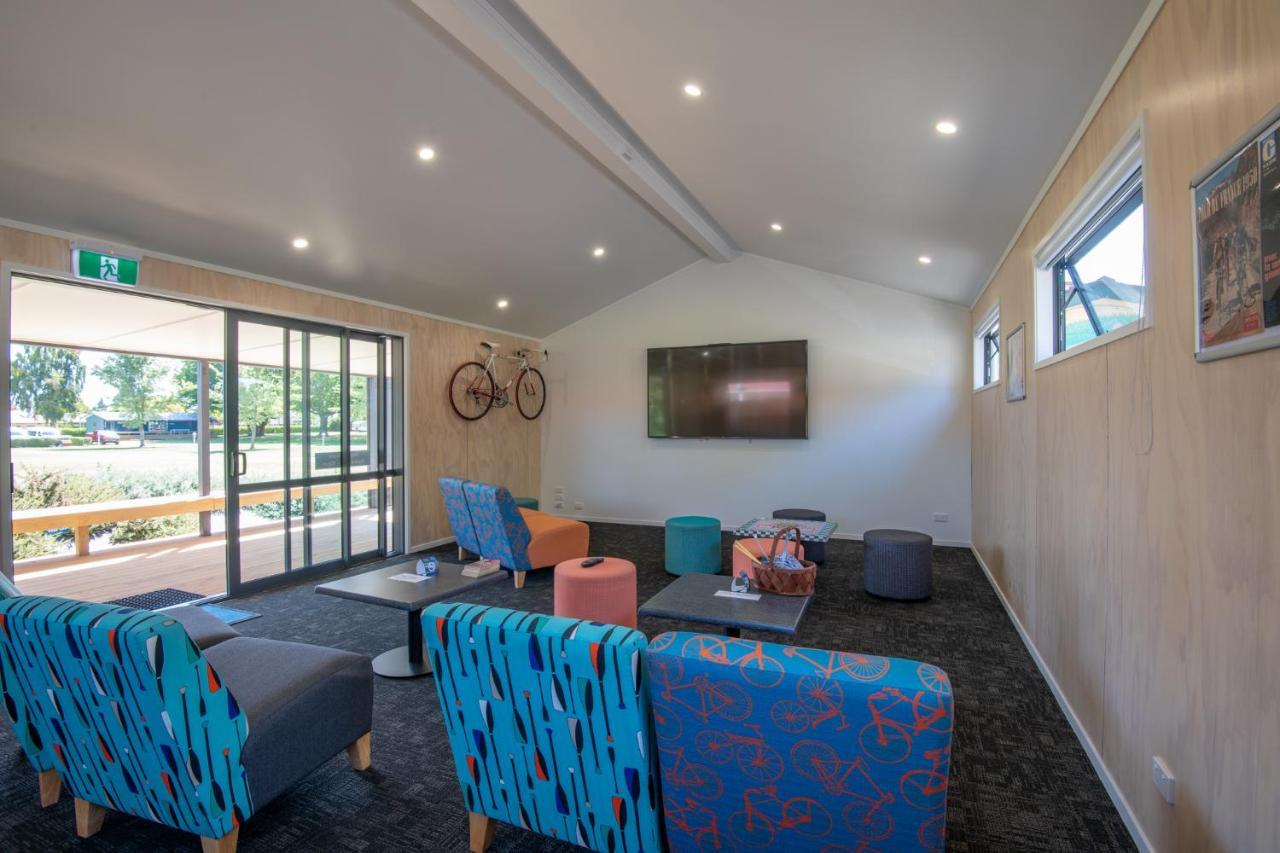 Cambridge Top 10 Holiday Park Экстерьер фото