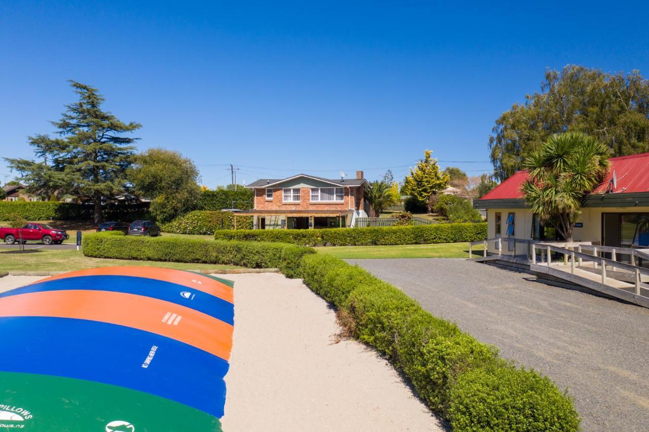 Cambridge Top 10 Holiday Park Экстерьер фото