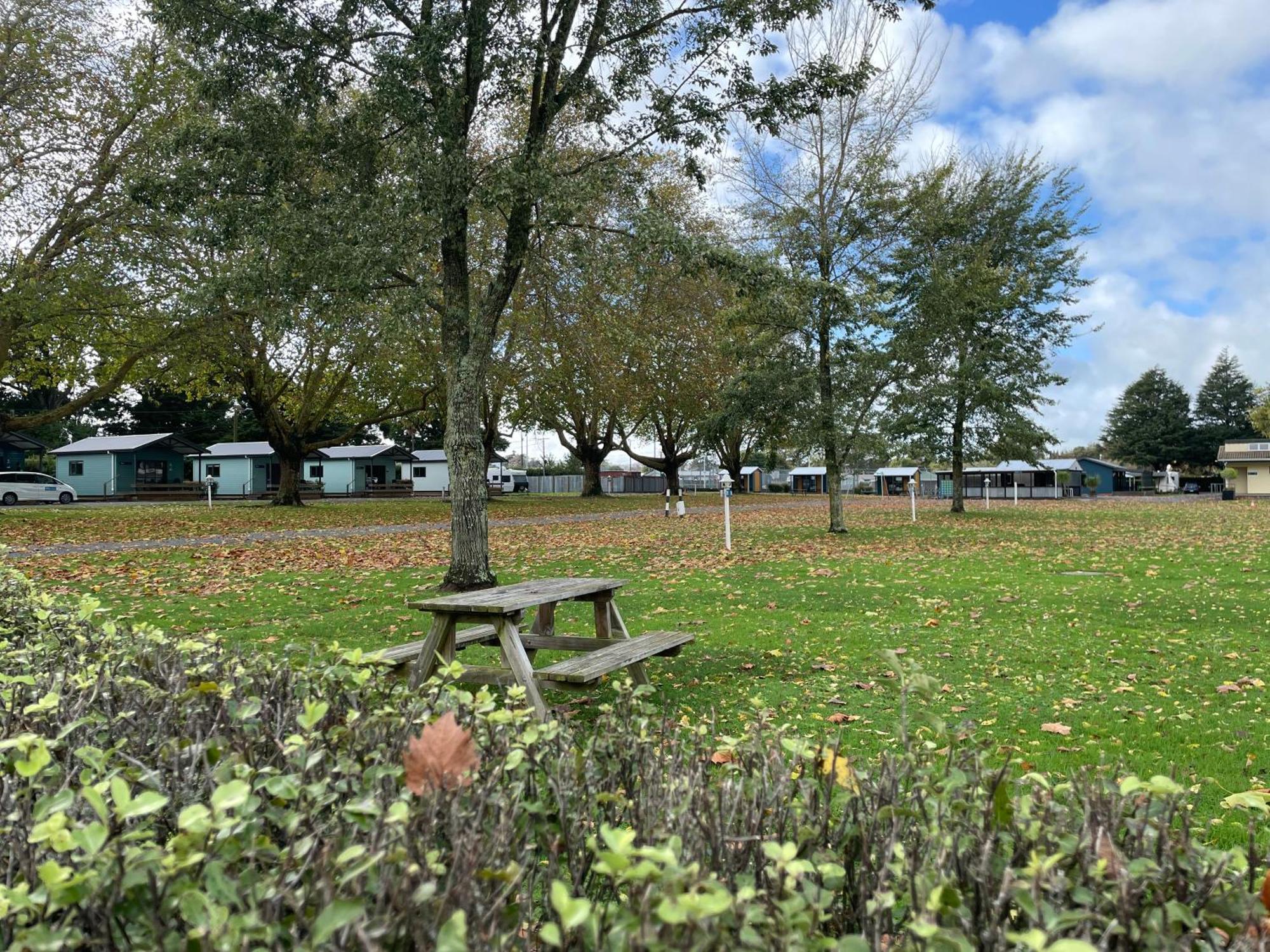 Cambridge Top 10 Holiday Park Экстерьер фото