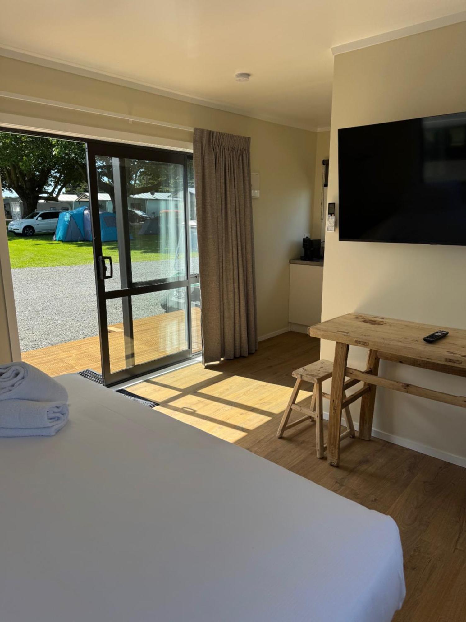 Cambridge Top 10 Holiday Park Экстерьер фото